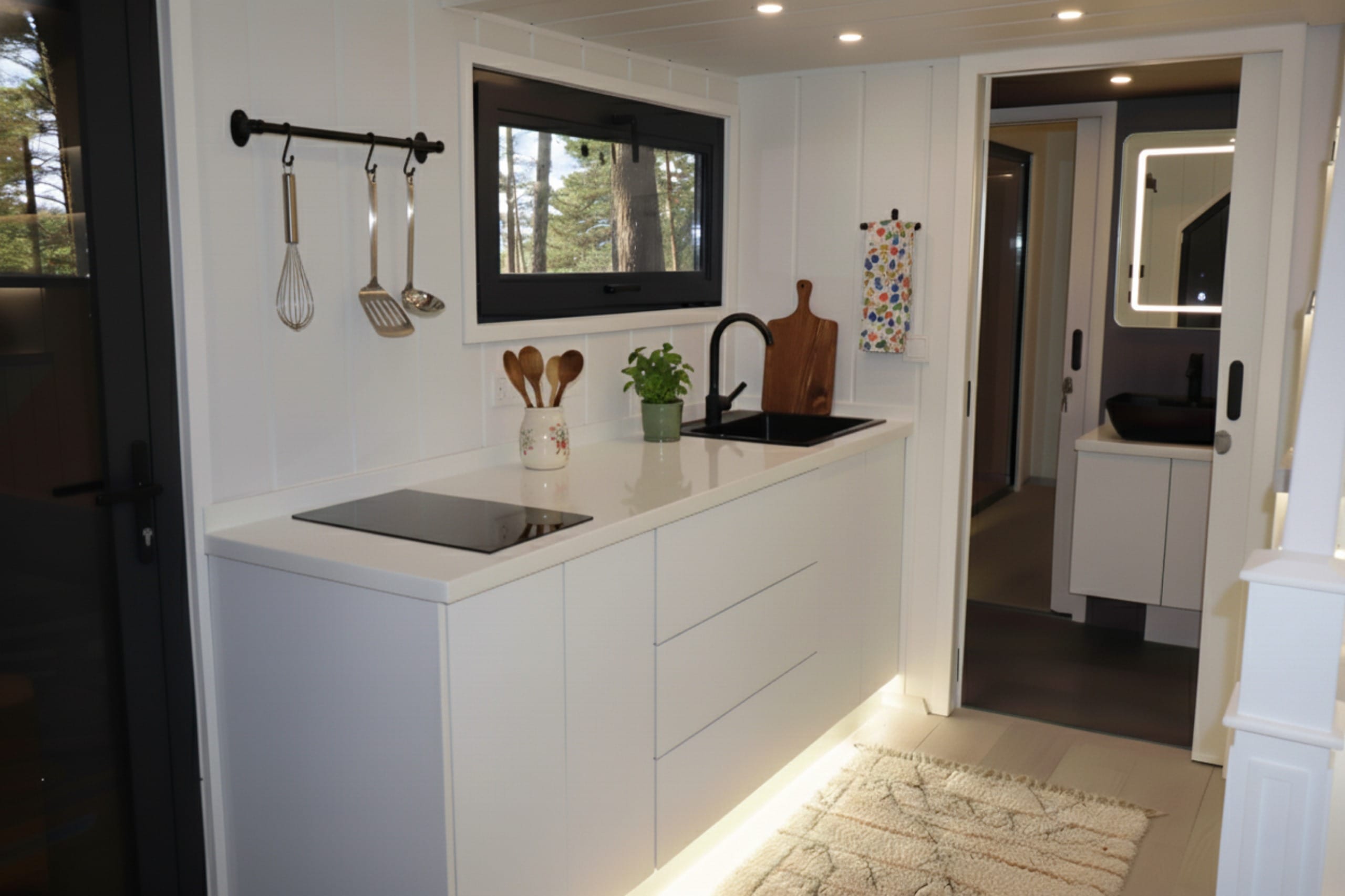 Tiny house kitchen counter | VI invest