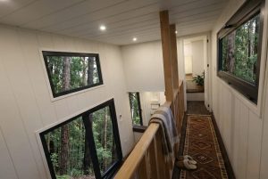 Catwalk 9 – tiny house with catwalk gallery | VI invest